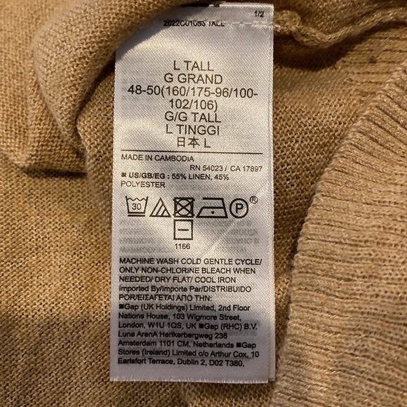 GAP tan sweater vest. Crew-neck. Size Large tall. Lightweight. - Picture 10 of 12